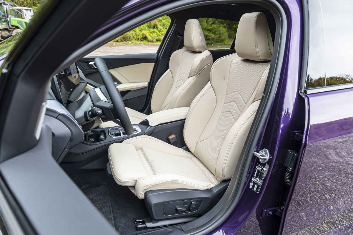 bmw-1-2025-10