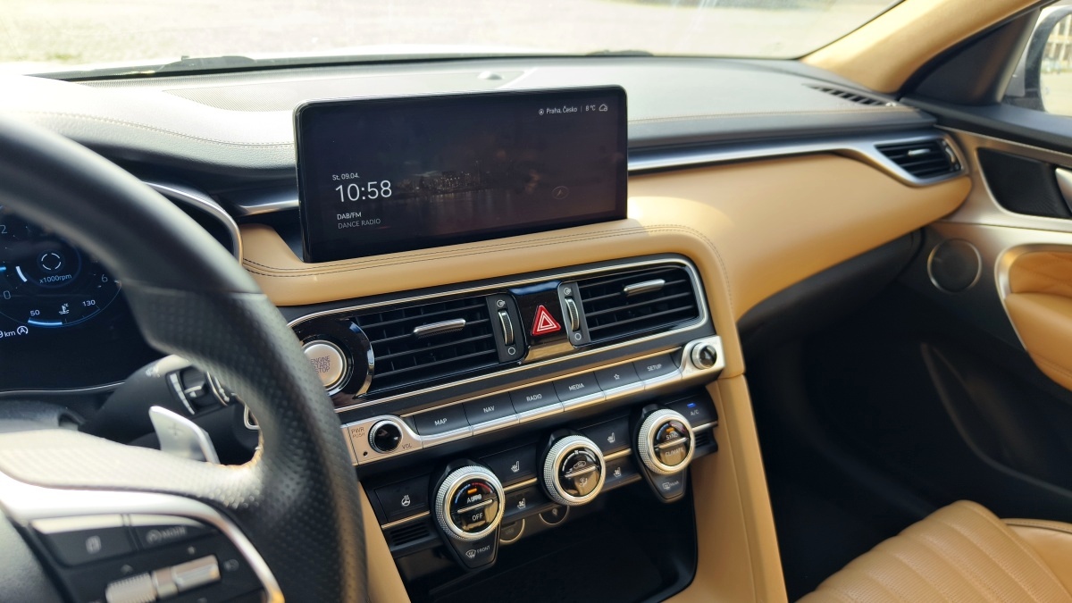 genesis-g70-11