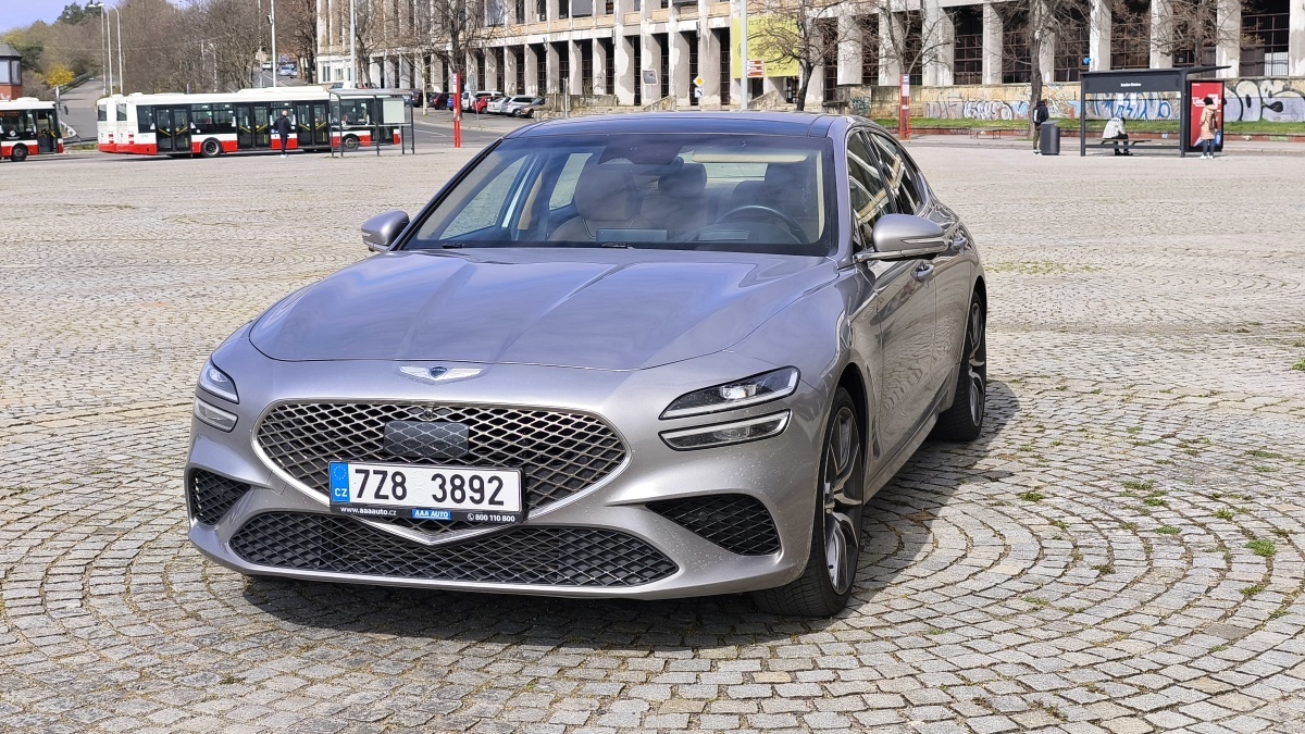 genesis-g70-31