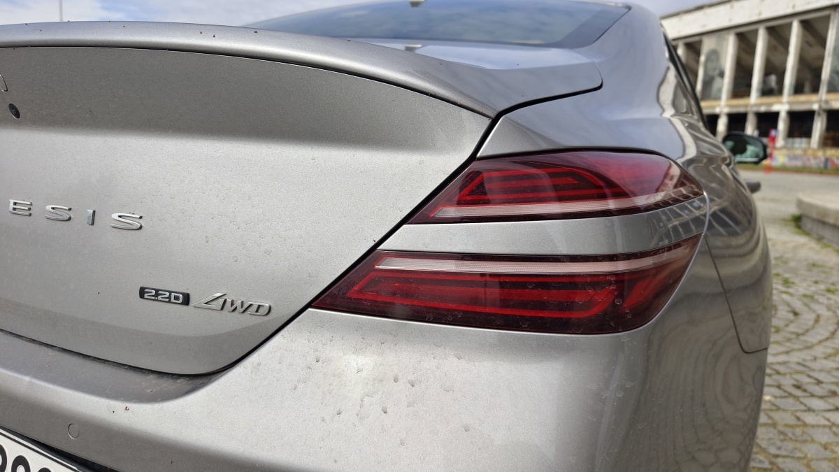 genesis-g70-48