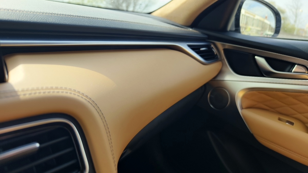 genesis-g70-7