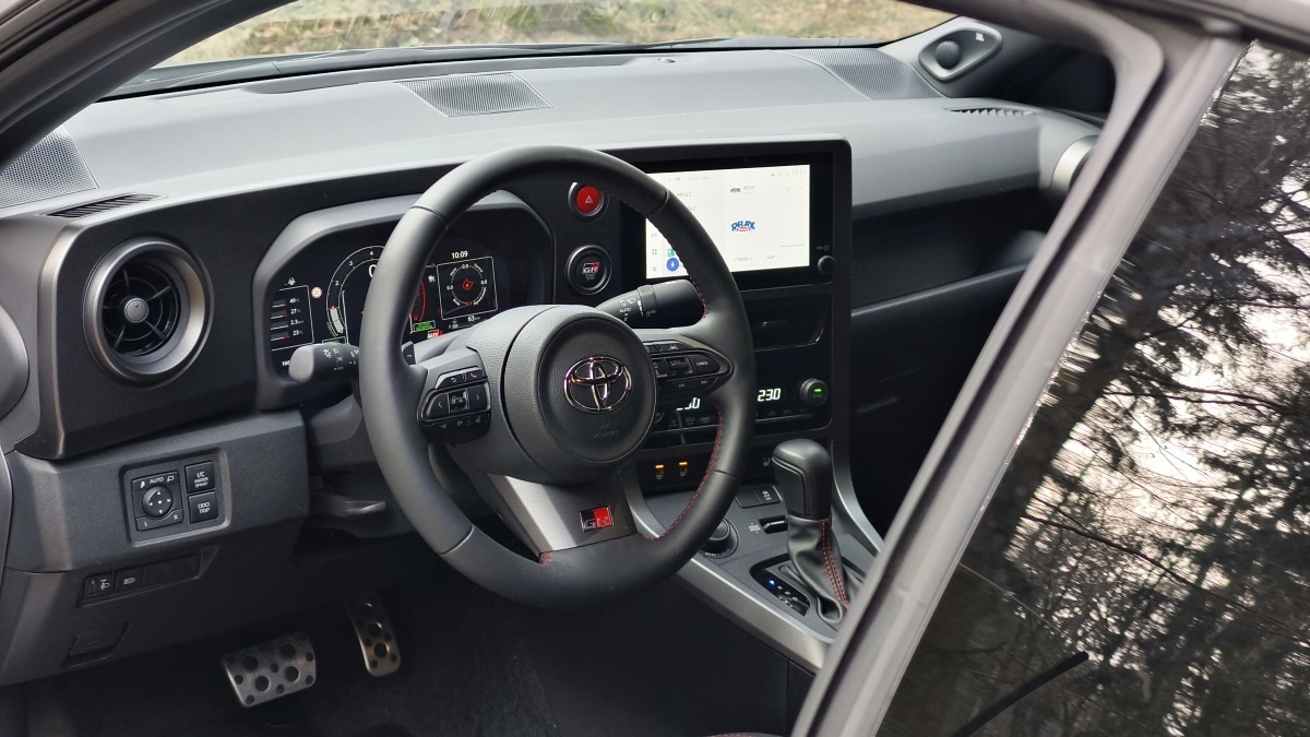 toyota-gr-yaris-2025-34