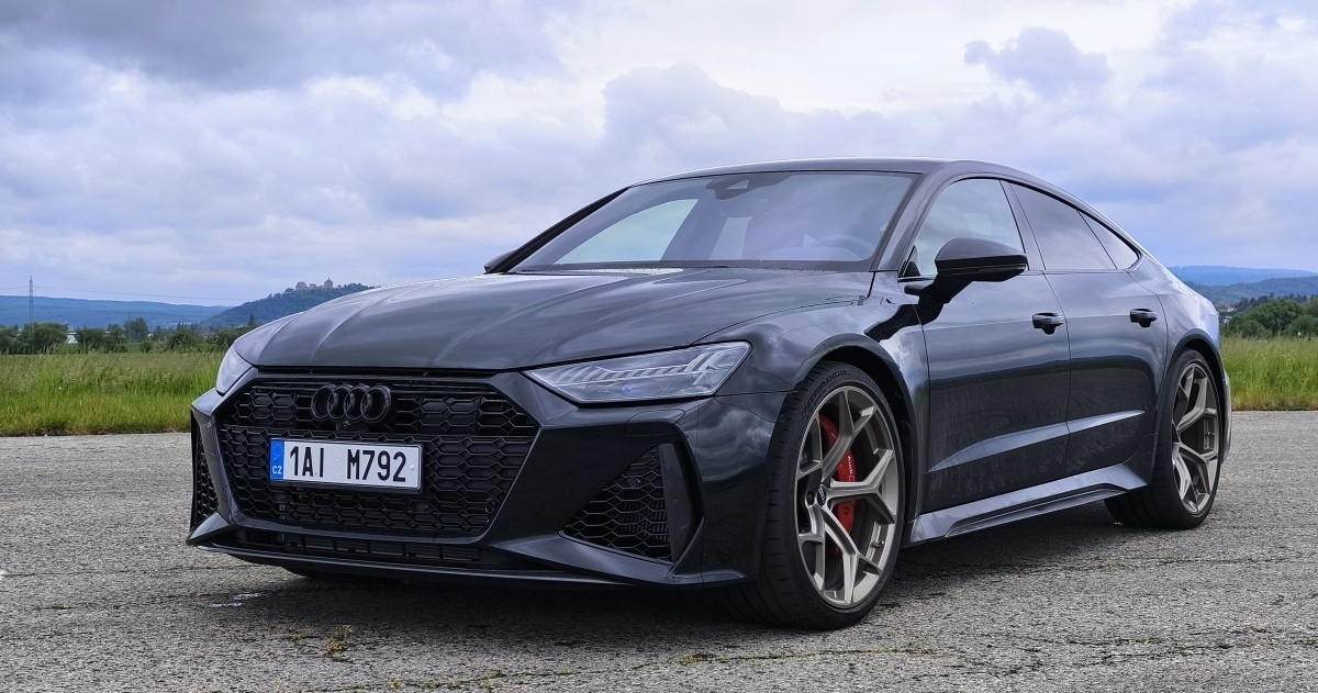 audi-rs7-2025-19