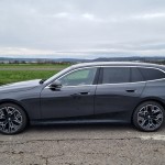 bmw-5-touring-2025-1