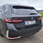 bmw-5-touring-2025-10