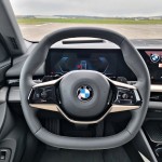 bmw-5-touring-2025-16