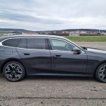 bmw-5-touring-2025-5