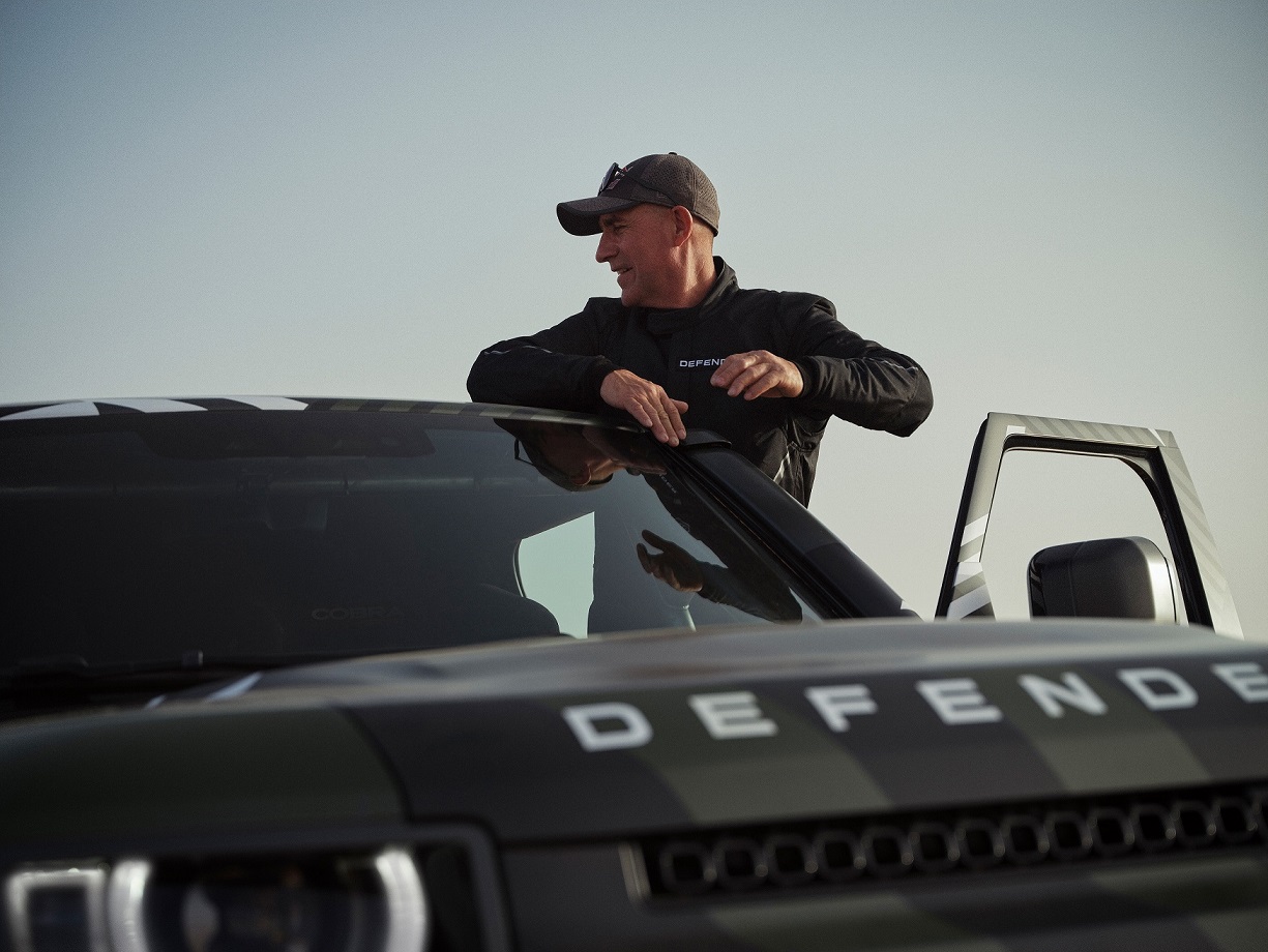 defender_rally_stephane_peterhansel_01