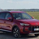 mg-zs-2025-13