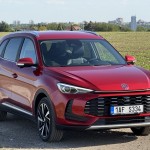 mg-zs-2025-14