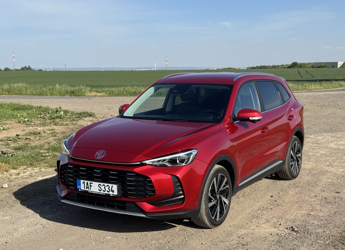 mg-zs-2025-3