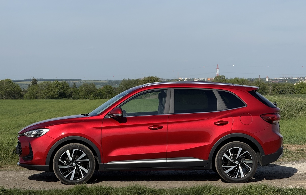 mg-zs-2025-6