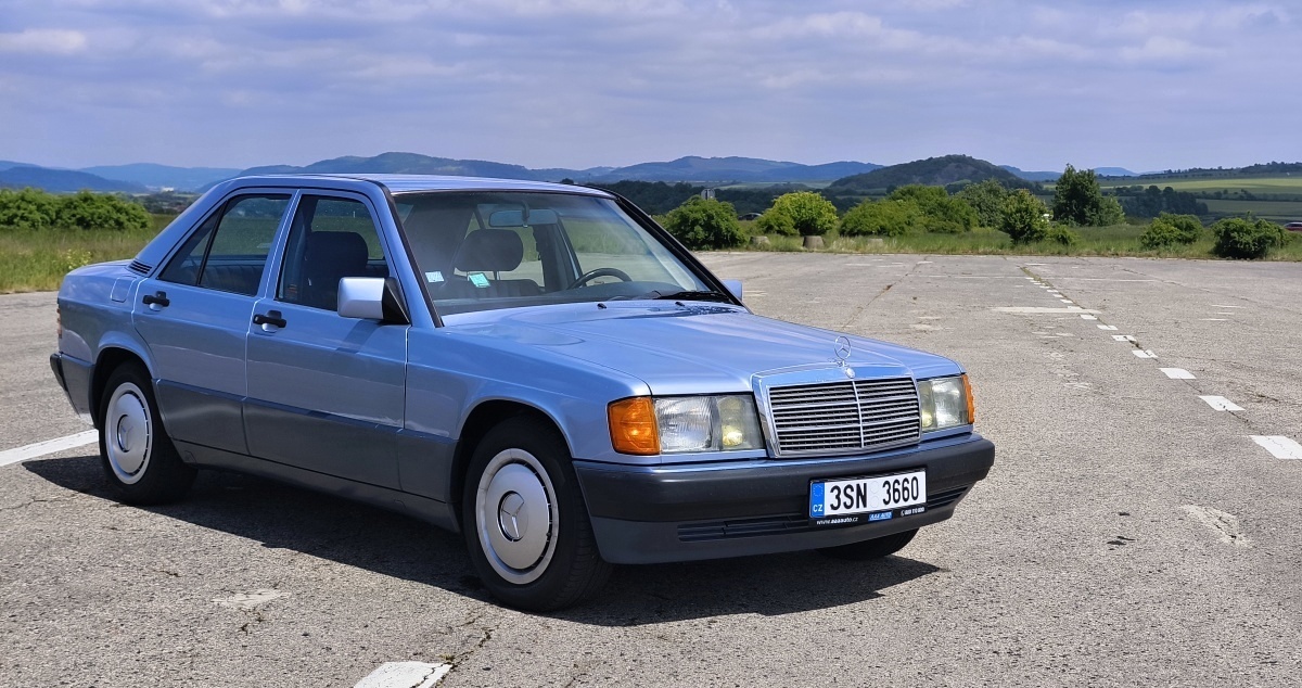 mercedes-benz-190-e-w201-11