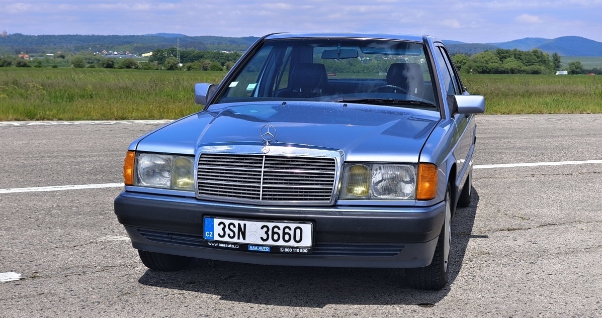 mercedes-benz-190-e-w201-9