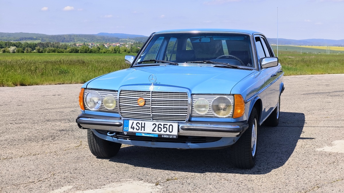 mercedes-benz-w123-4
