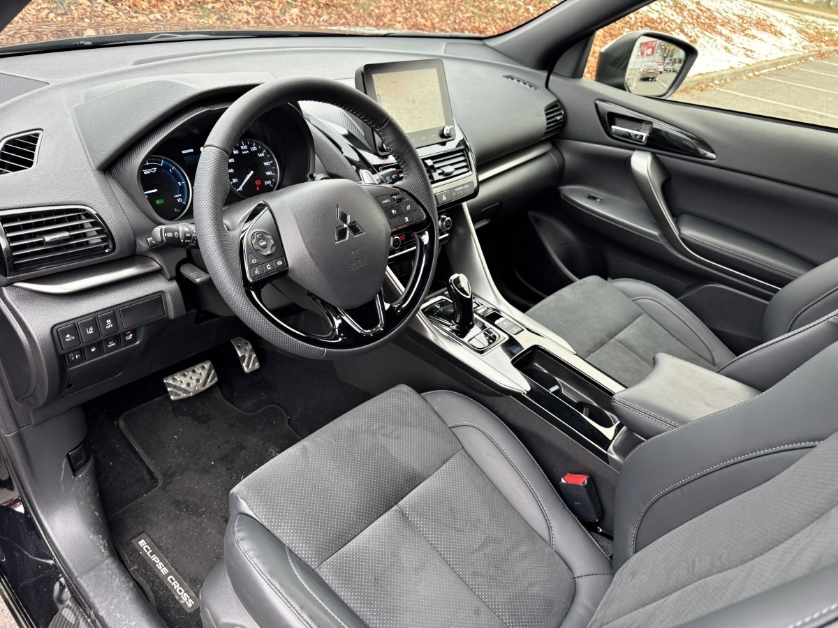 mitsubishi-eclipse-cross-2025-15
