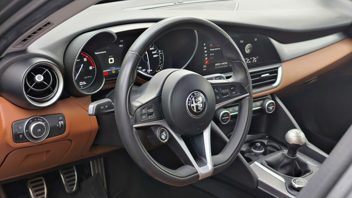 alfa-romeo-giulia-26