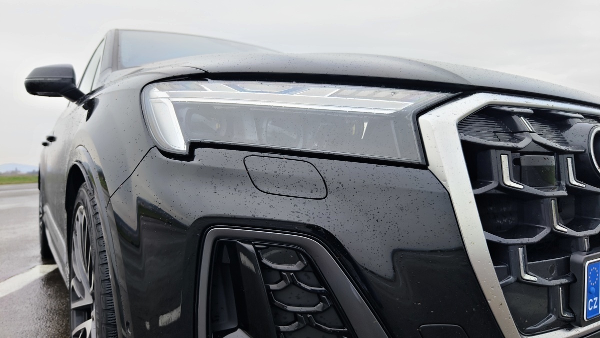 audi-q7-2025-10