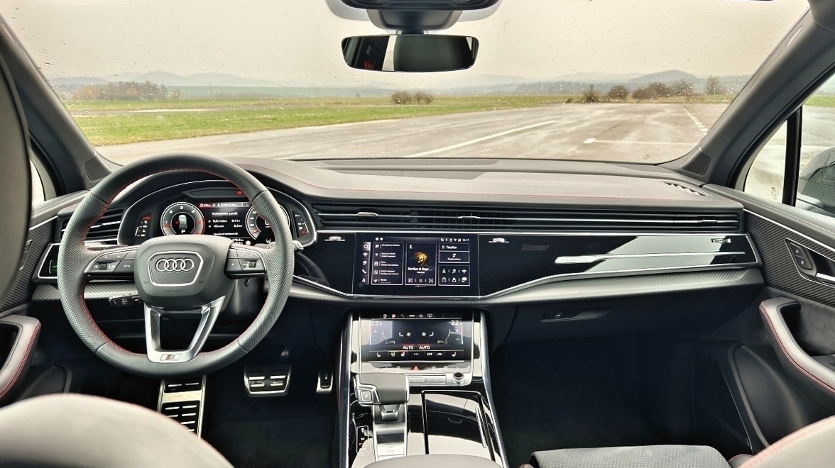 audi-q7-2025-23