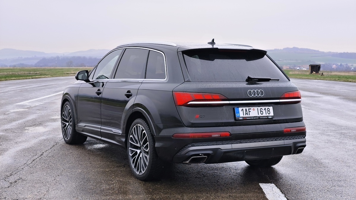 audi-q7-2025-35