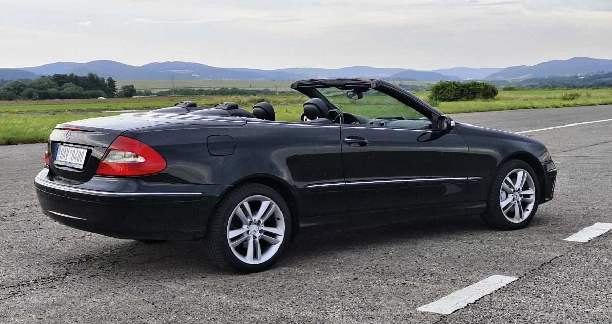 mercedes-benz-clk-a209-34