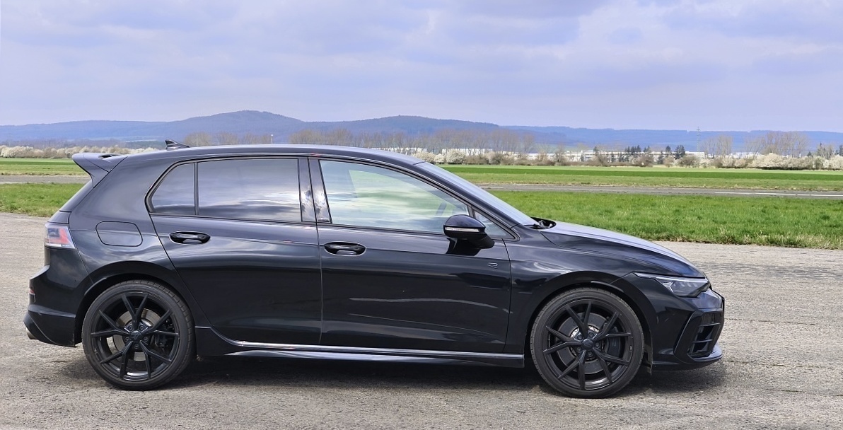 volkswagen-golf-r-2025-8