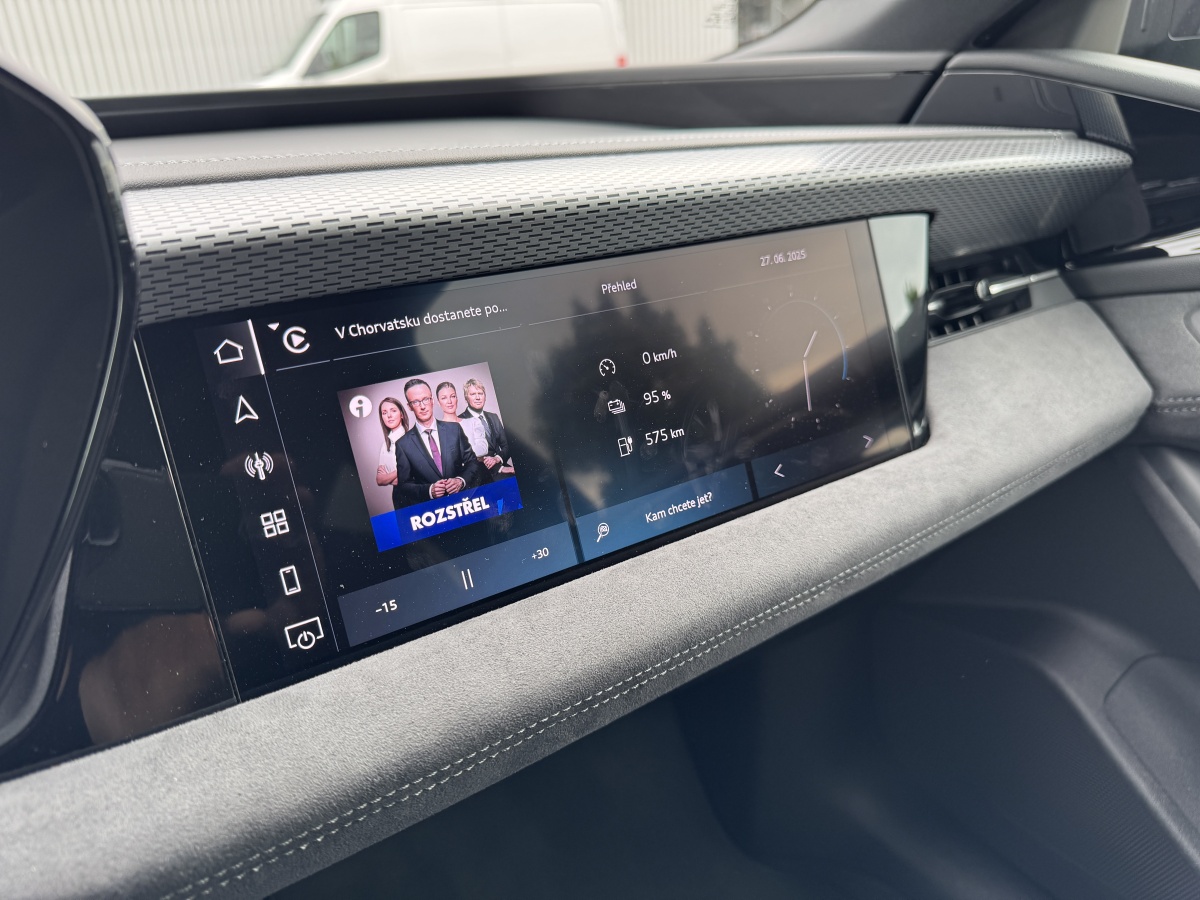 audi-a6-e-tron-2025-17