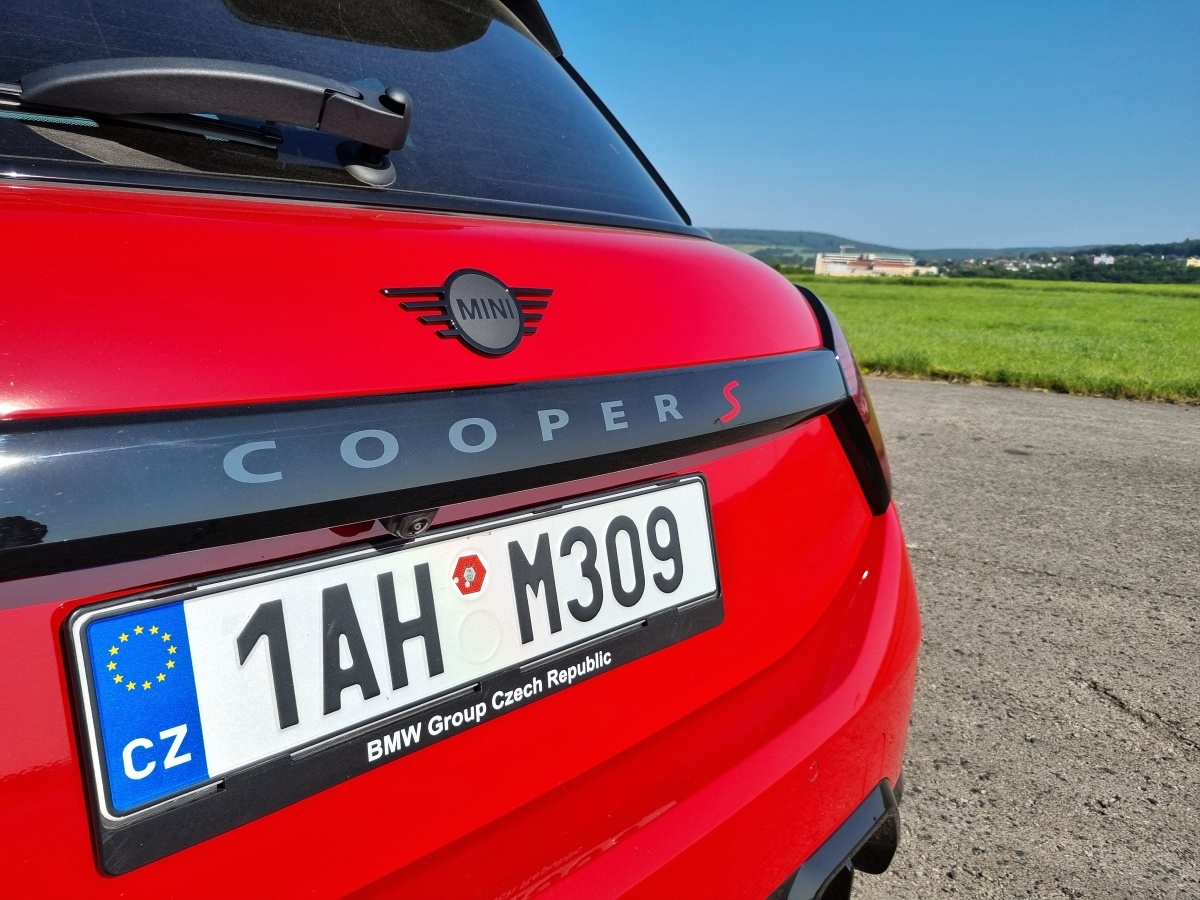 mini-cooper-s-2025-12