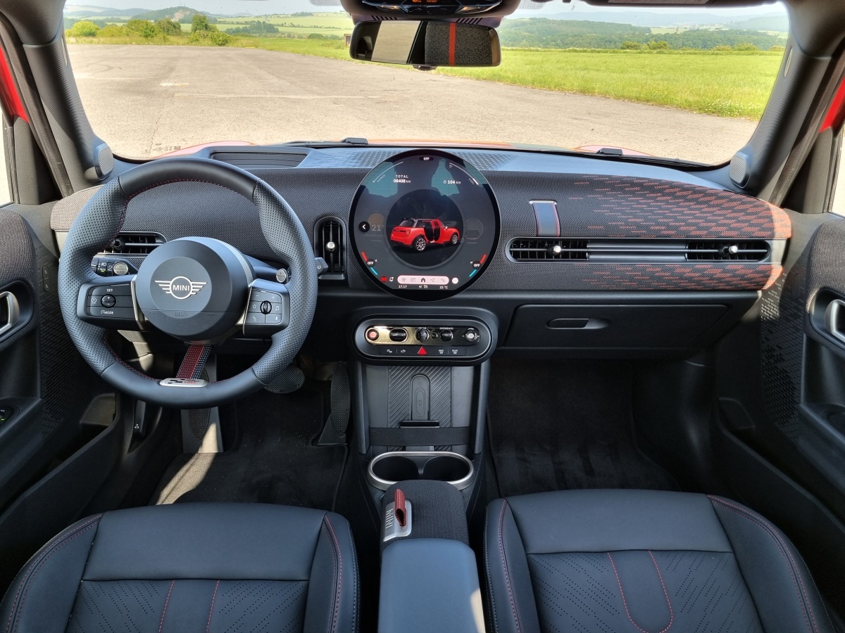 mini-cooper-s-2025-16
