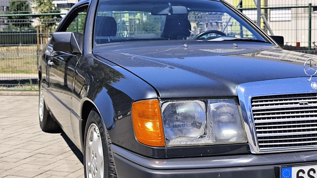 mercedes-benz-e-coupe-c124-25