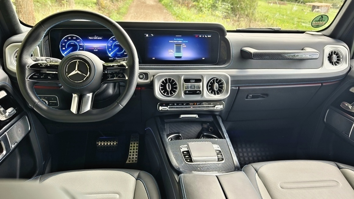 mercedes-benz-g-eq-2025-24