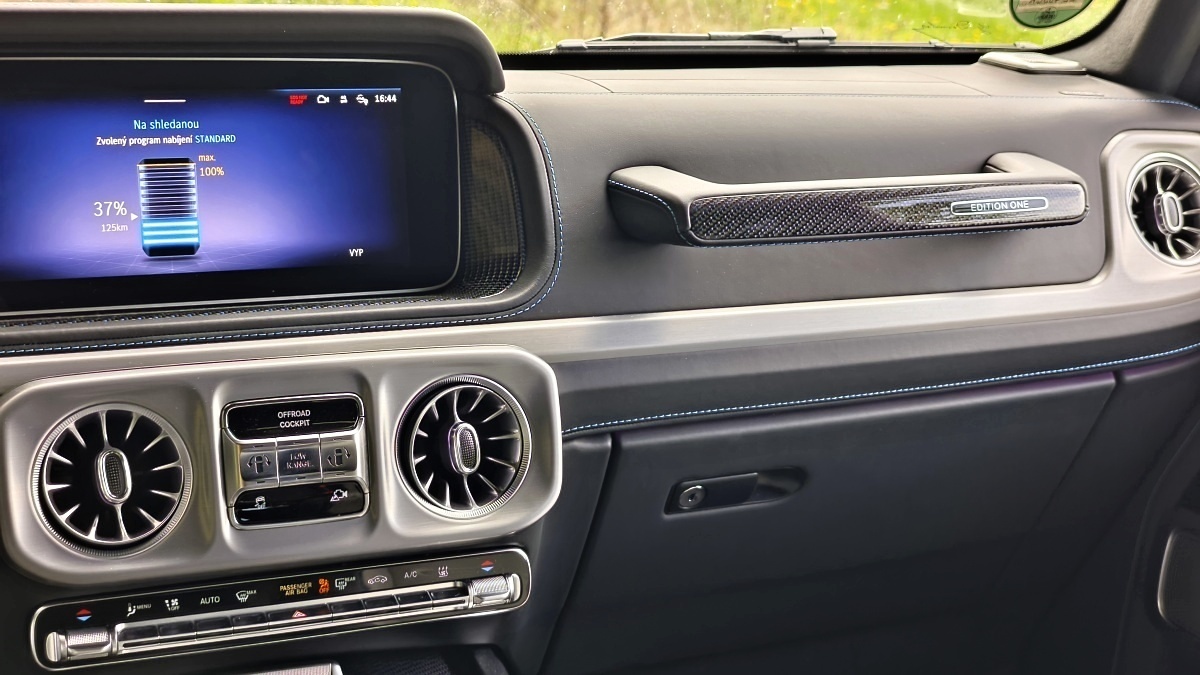mercedes-benz-g-eq-2025-26