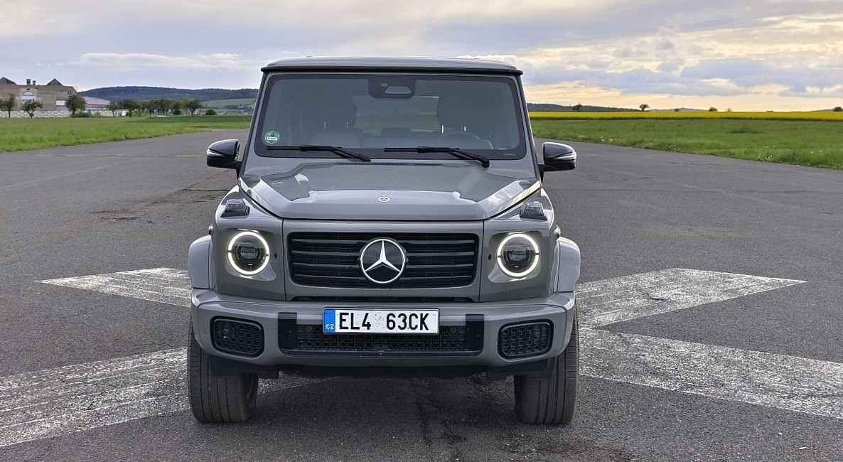 mercedes-benz-g-eq-2025-40