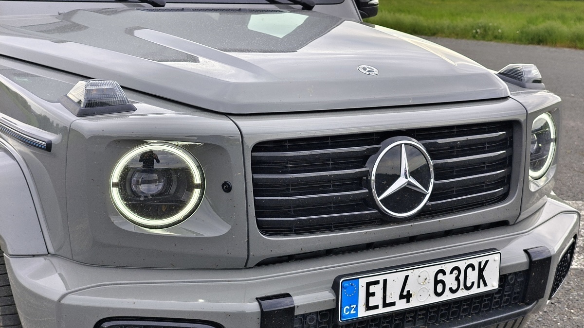mercedes-benz-g-eq-2025-42