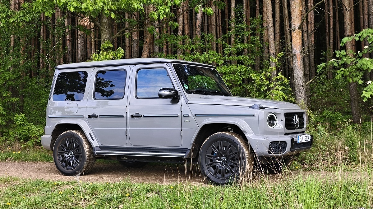mercedes-benz-g-eq-2025-7