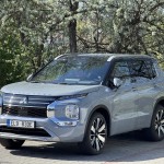 mitsubishi-outlander-phev-2025-2