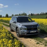 mitsubishi-outlander-phev-2025-4