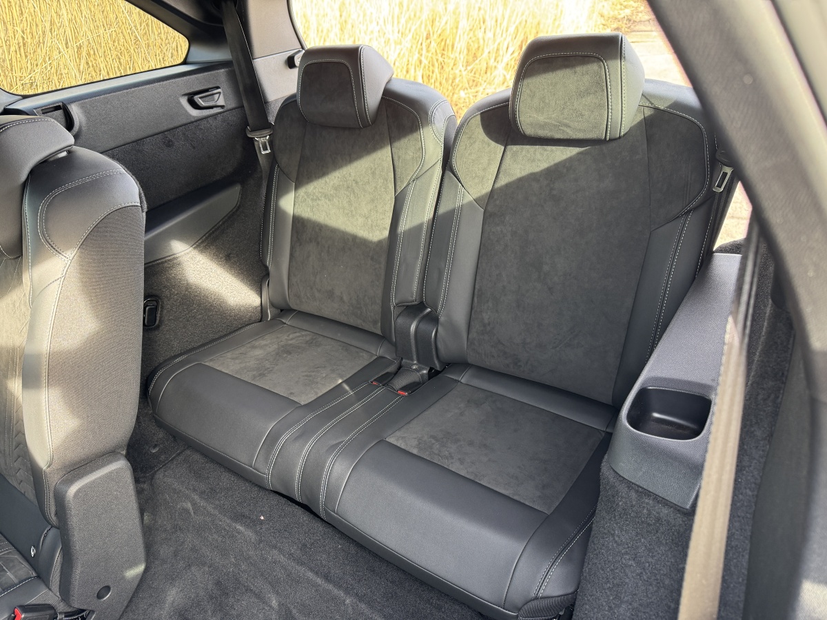 peugeot-5008-2025-14