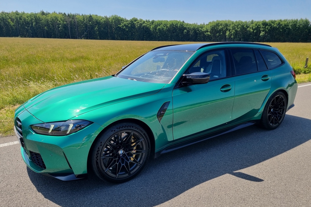 bmw-m3-touring-2025-3