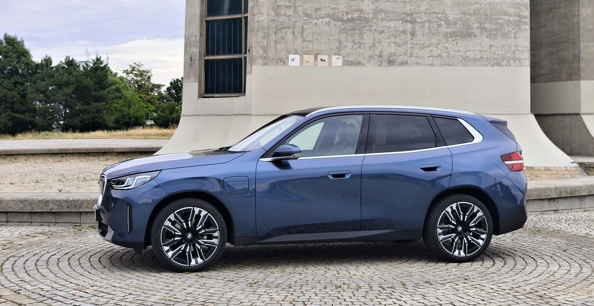 bmw-x3-2025-10