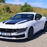 ford-mustang-dark-horse-2025-1