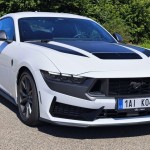 ford-mustang-dark-horse-2025-7