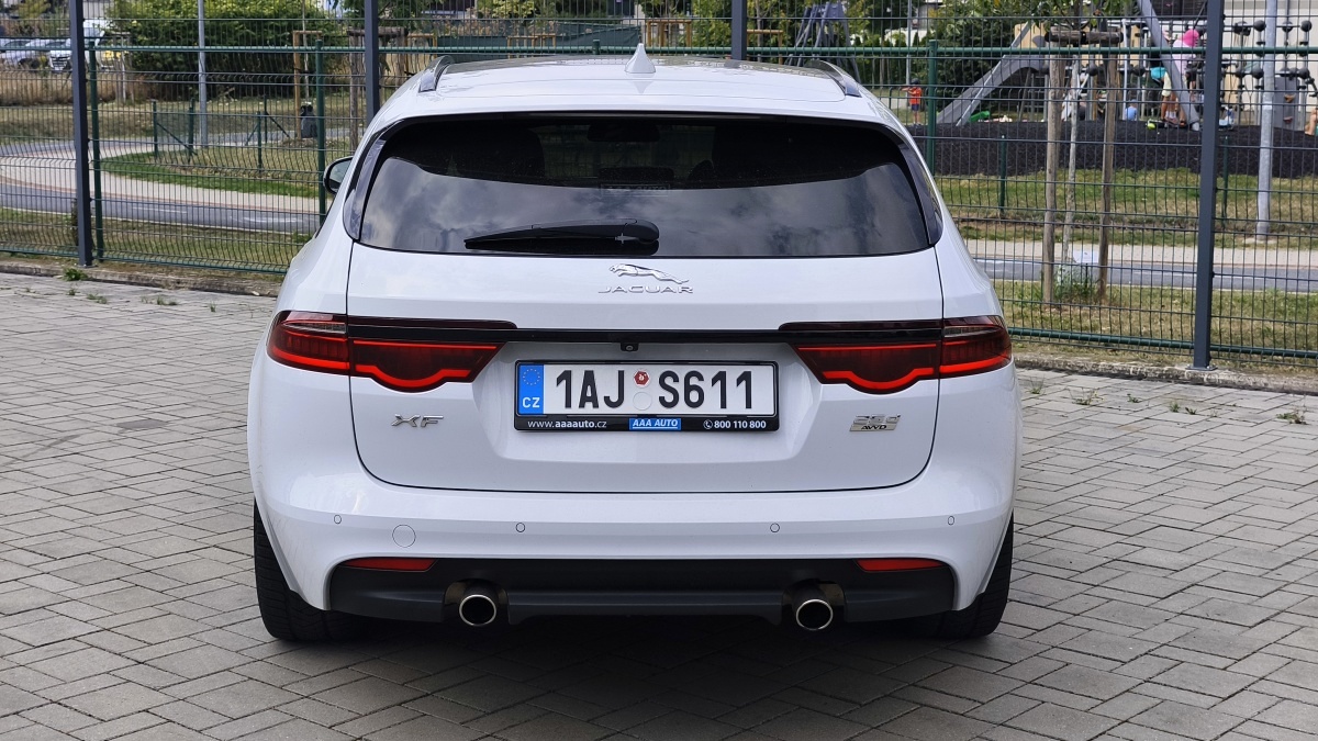 jaguar-xf-sportbrake-19