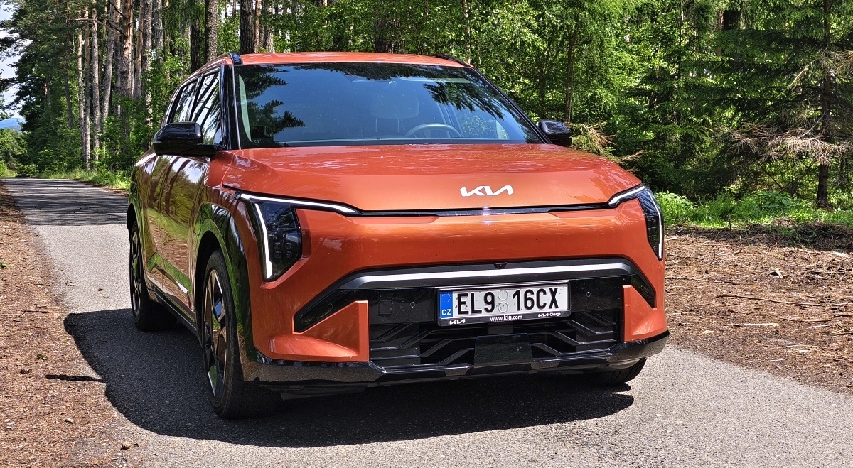 kia-ev3-2025-7