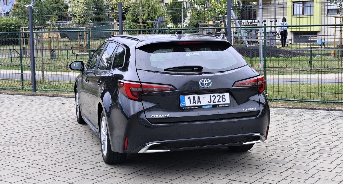 toyota-corolla-combi-11