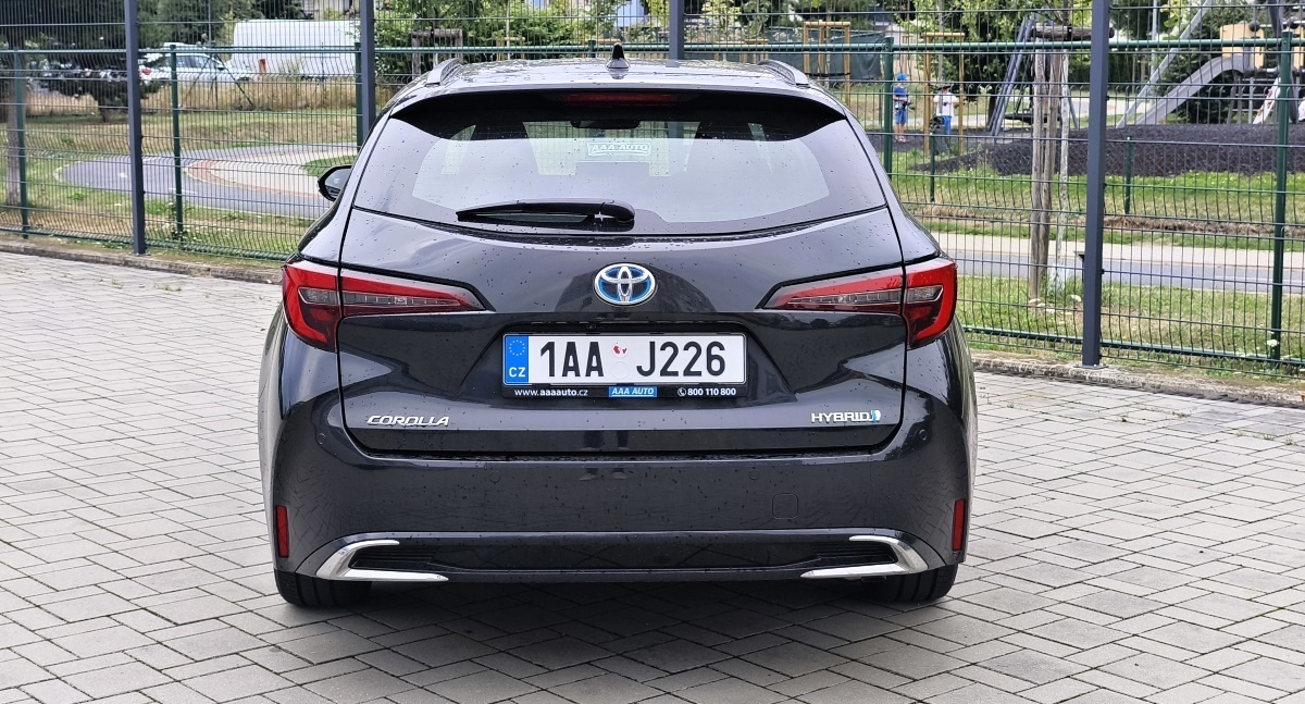 toyota-corolla-combi-13