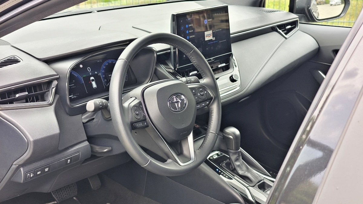 toyota-corolla-combi-18