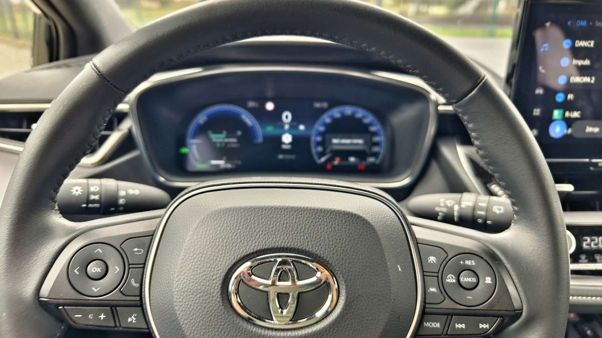 toyota-corolla-combi-28