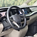 volkswagen-multivan-2025-28