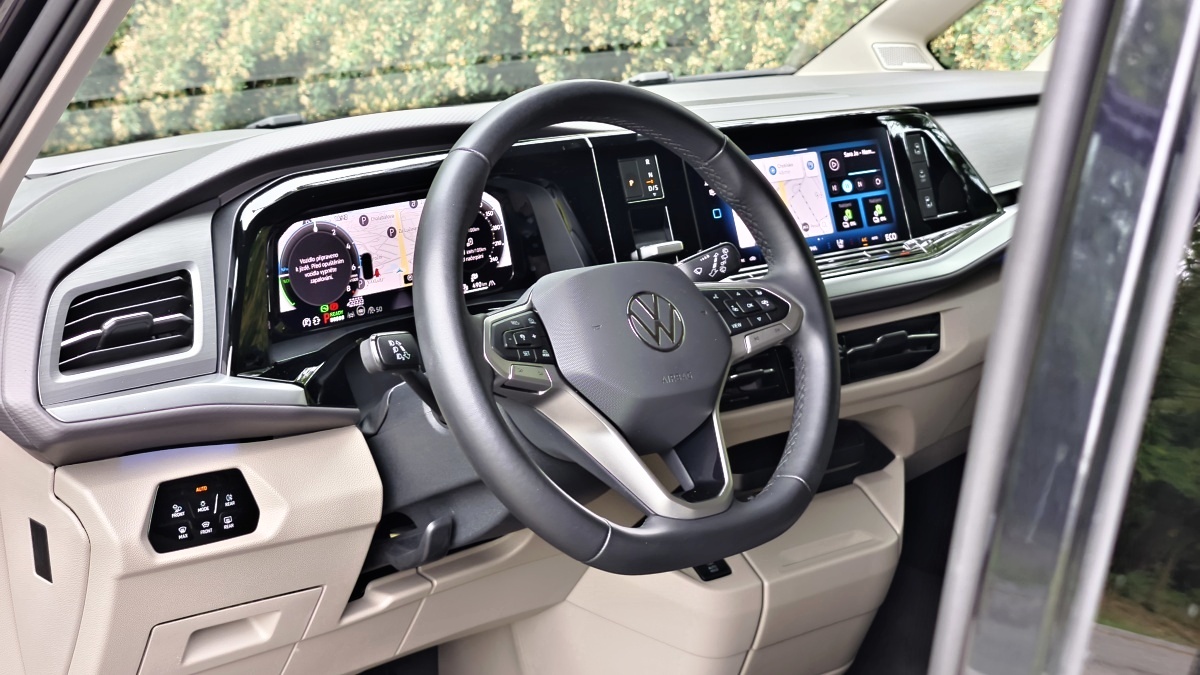 volkswagen-multivan-2025-29